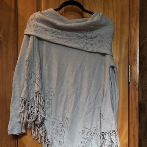 FREE PEOPLE light sweater